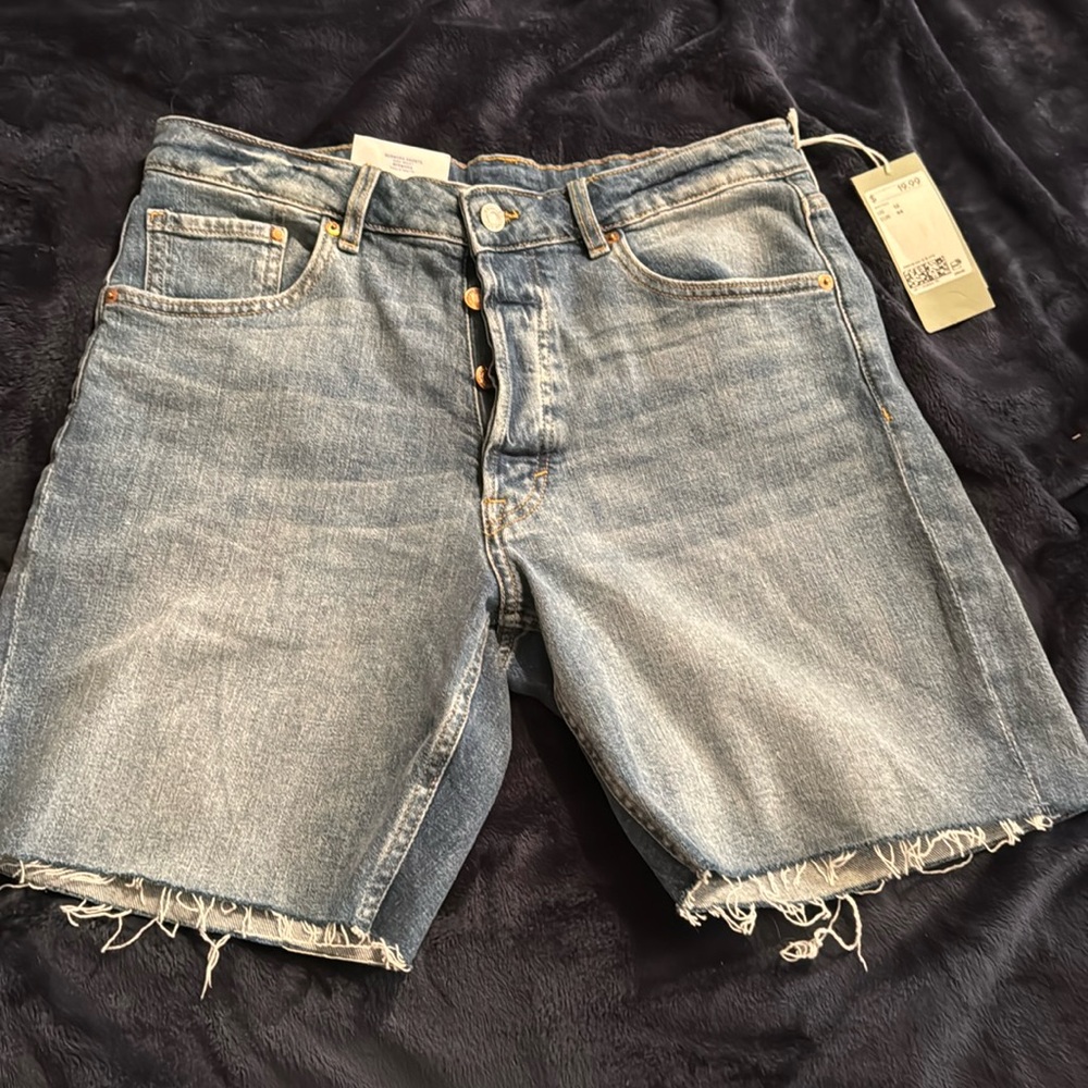 Woman’s size 12 Bermuda shorts.